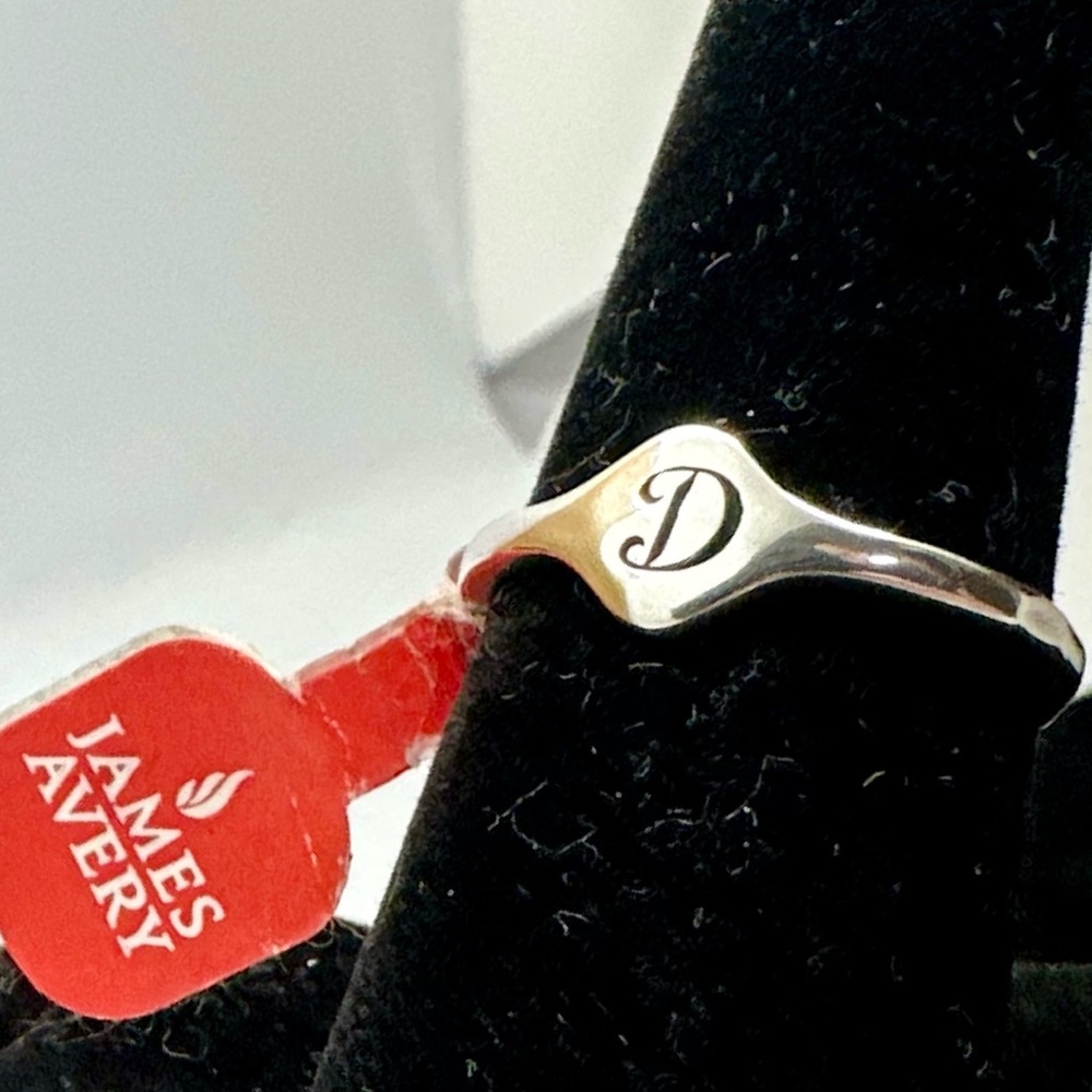 JAMES AVERY Sterling Silver Petite Signet Script Monogram Initial D Ring; SZ 7